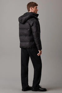 ESSENTIALS DOWN JACKET