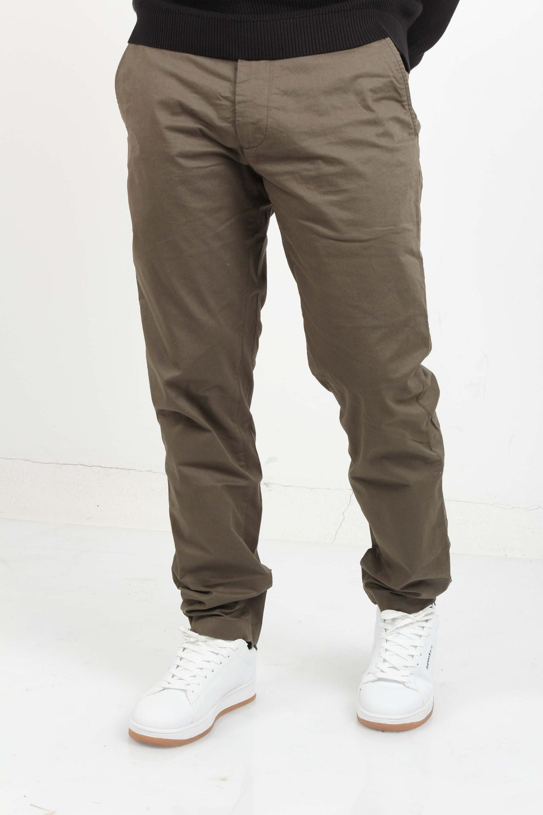 TAPERED CHINO