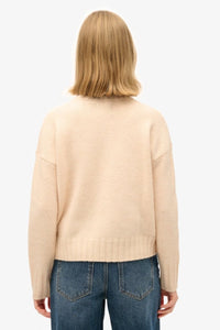 ESSENTIAL CREW NECK KNITTED TOP