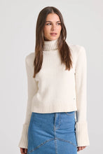 Load image into Gallery viewer, KNITTED TOP HIGH NECK