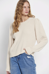 KNITTED TOP WITH NECK