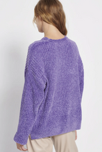 Load image into Gallery viewer, KNITTED TOP V