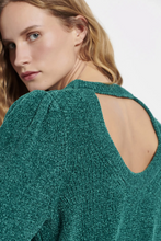 Load image into Gallery viewer, KNITTED TOP WITH NECK