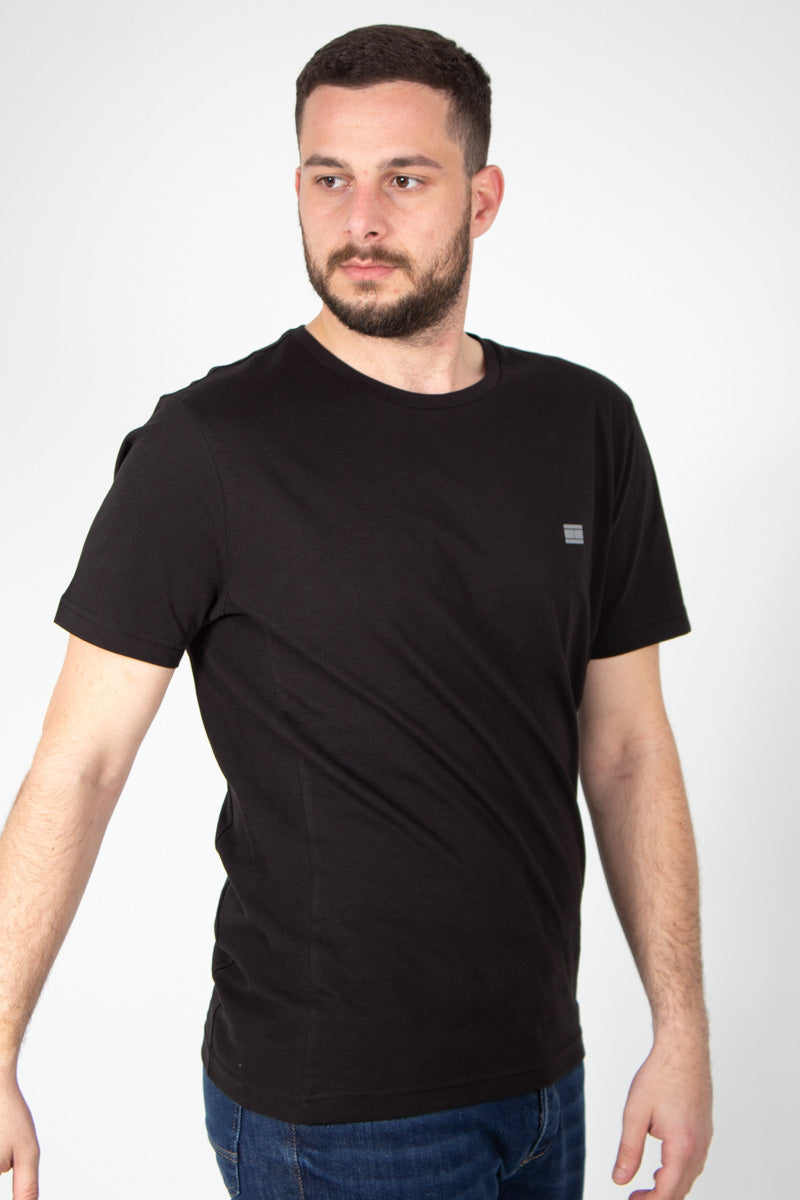 MODERN ESSENTIALS PANELED TEE