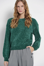 Load image into Gallery viewer, KNITTED TOP WITH NECK