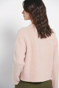 KNITTED TOP WITH NECK